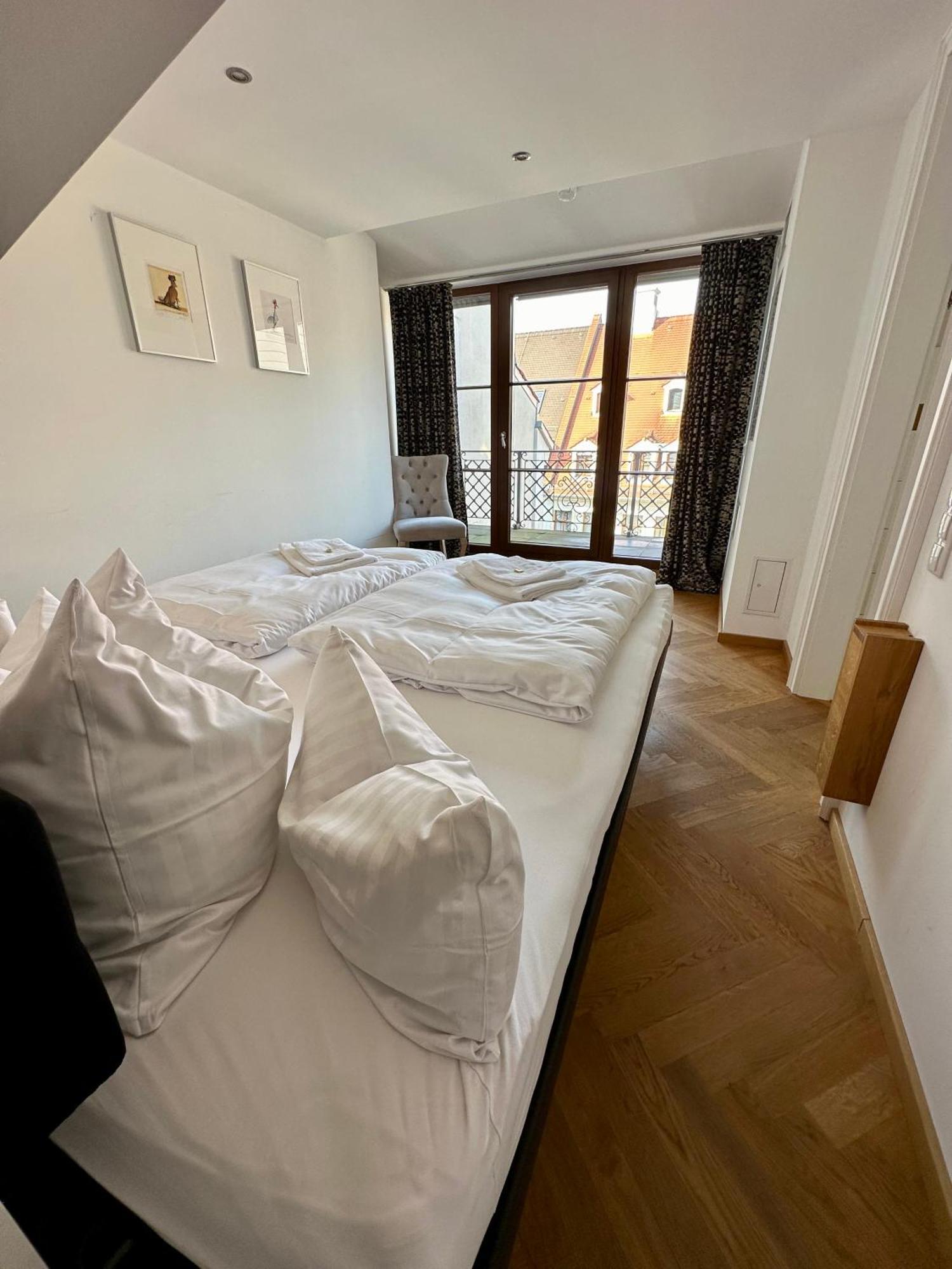 Luxus Suite Mit Einmaligem Blick Auf Die Frauenkirche Дрезден Экстерьер фото