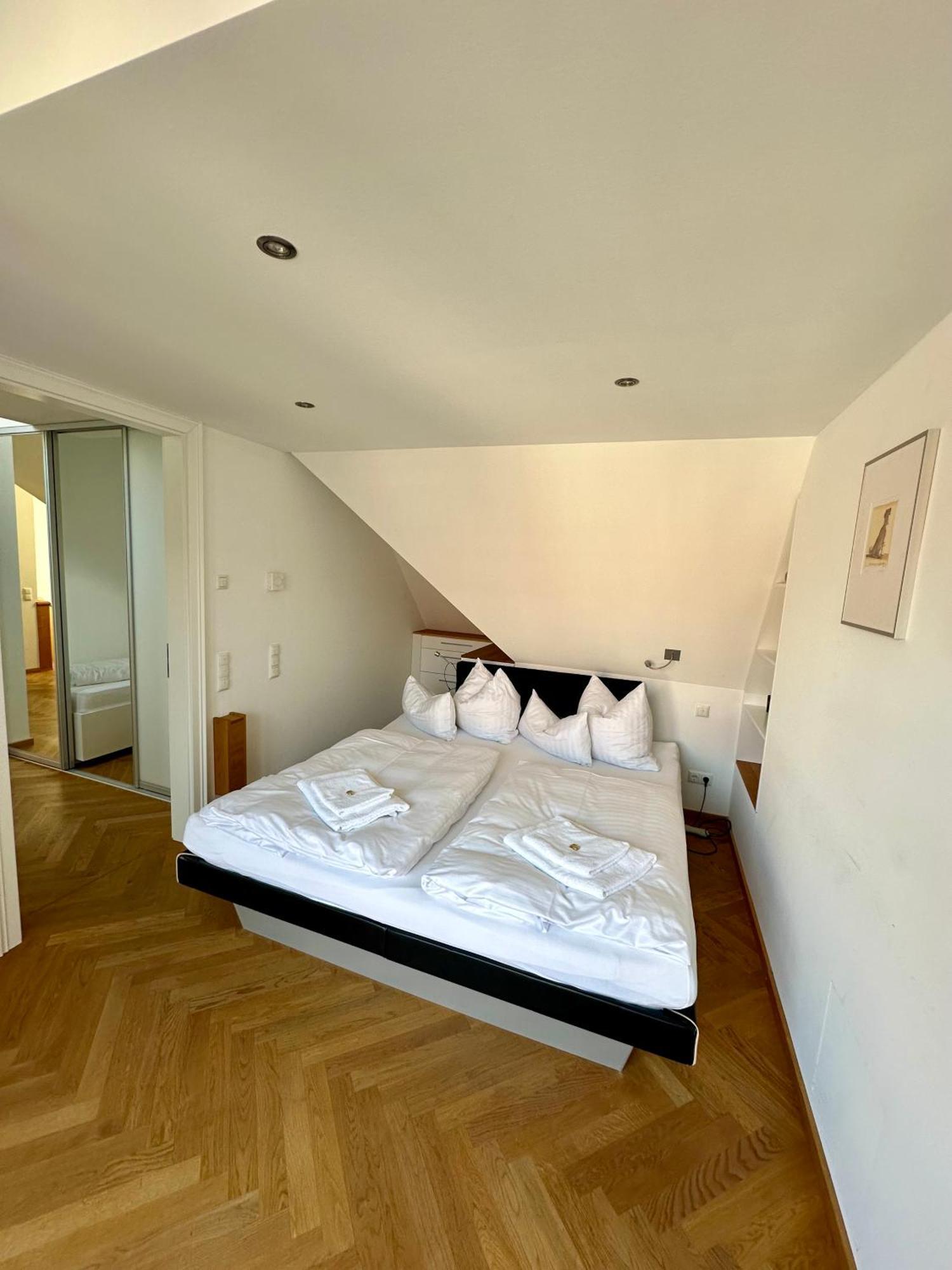 Luxus Suite Mit Einmaligem Blick Auf Die Frauenkirche Дрезден Экстерьер фото