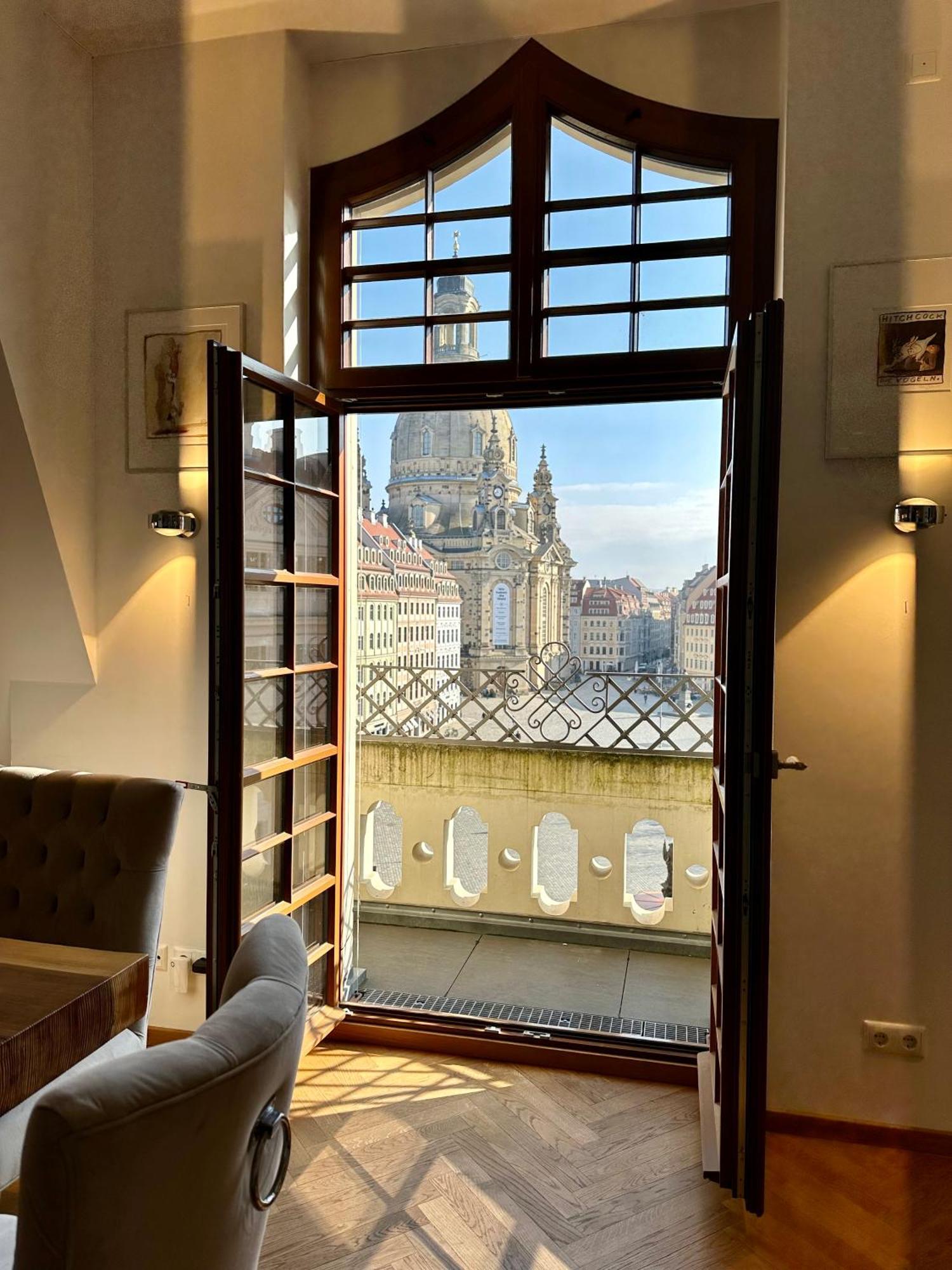 Luxus Suite Mit Einmaligem Blick Auf Die Frauenkirche Дрезден Экстерьер фото